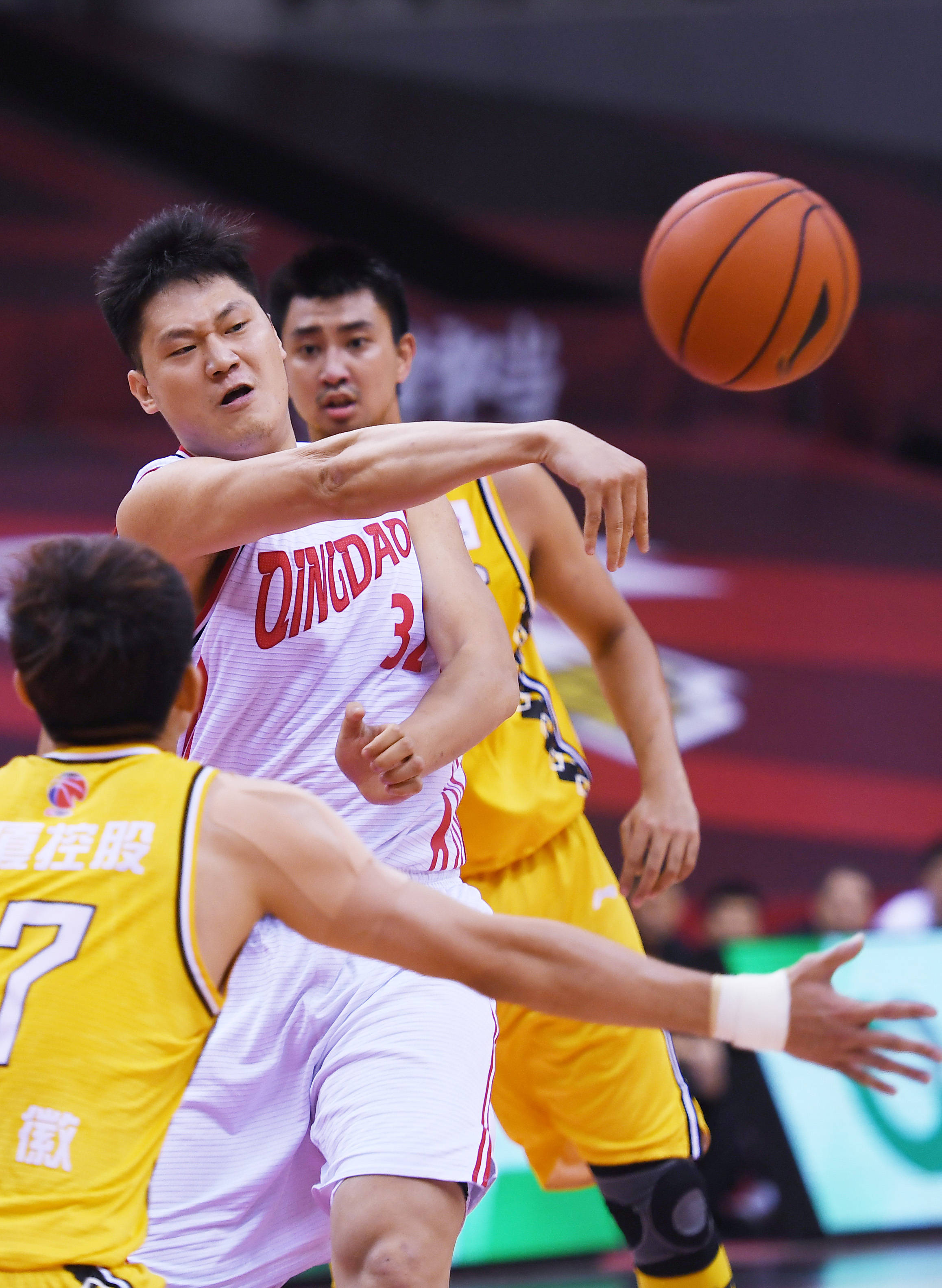 窗口期波尔图备战NBA总决赛；强势反弹细节曝光；目标明确；身体对抗强度拉满的简单介绍-九游体育